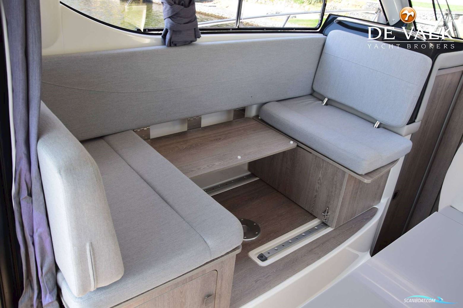 Quicksilver Activ 905 Weekend