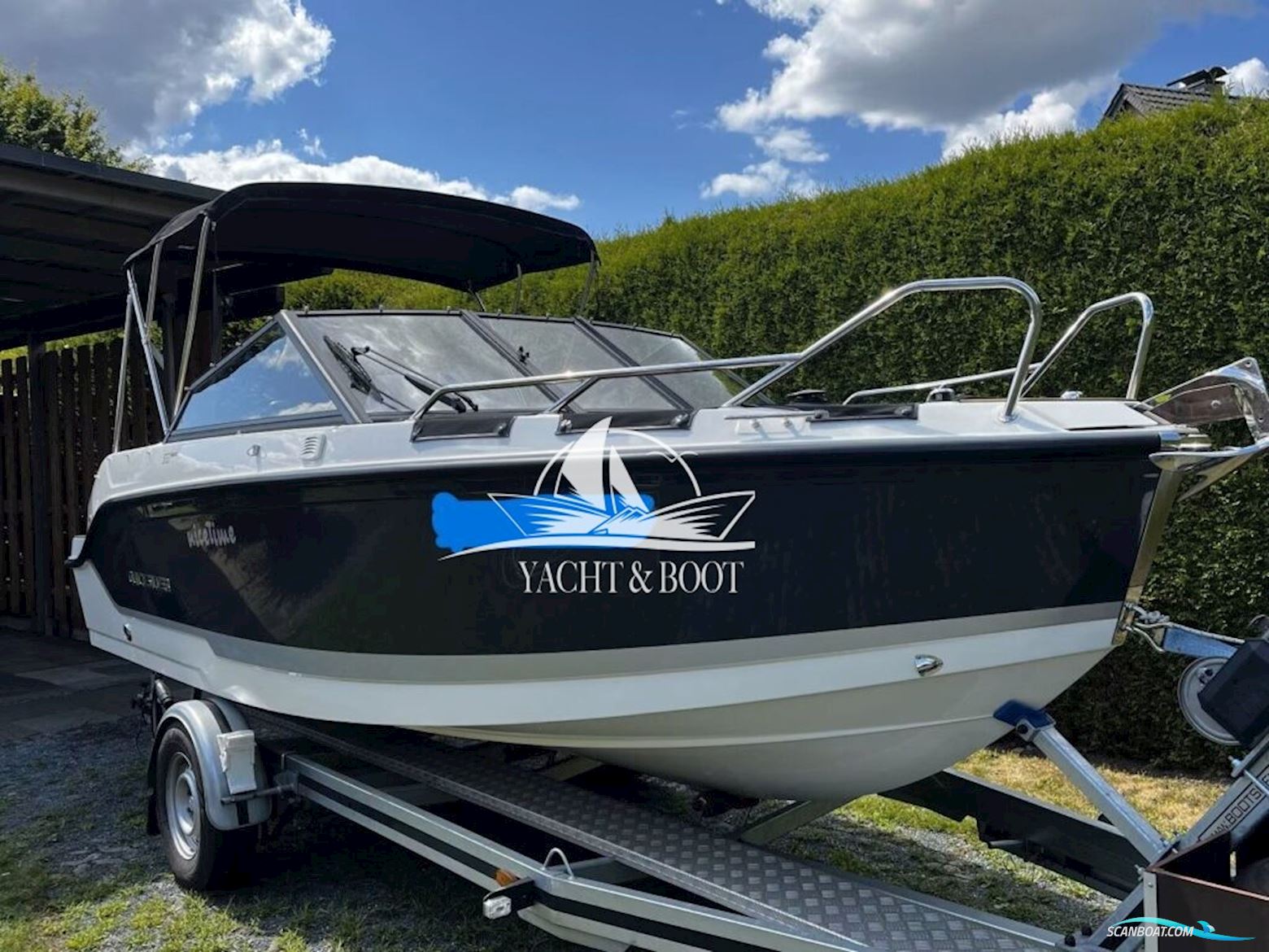 Quicksilver Active 555 Bowrider