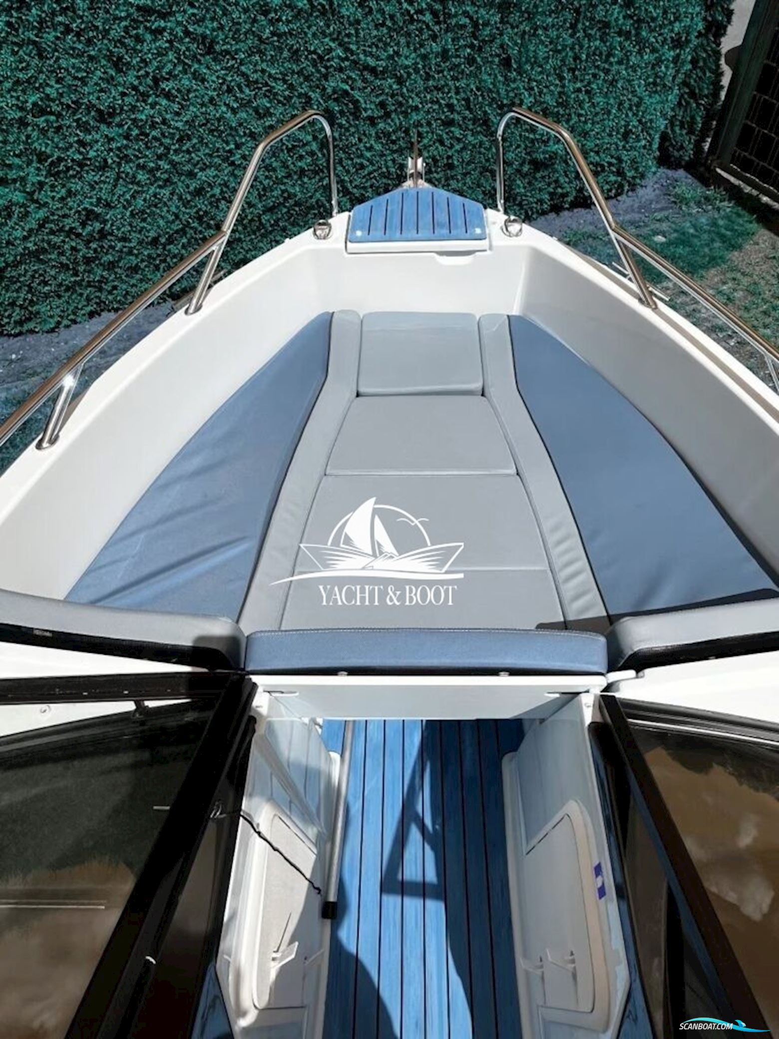 Quicksilver Active 555 Bowrider