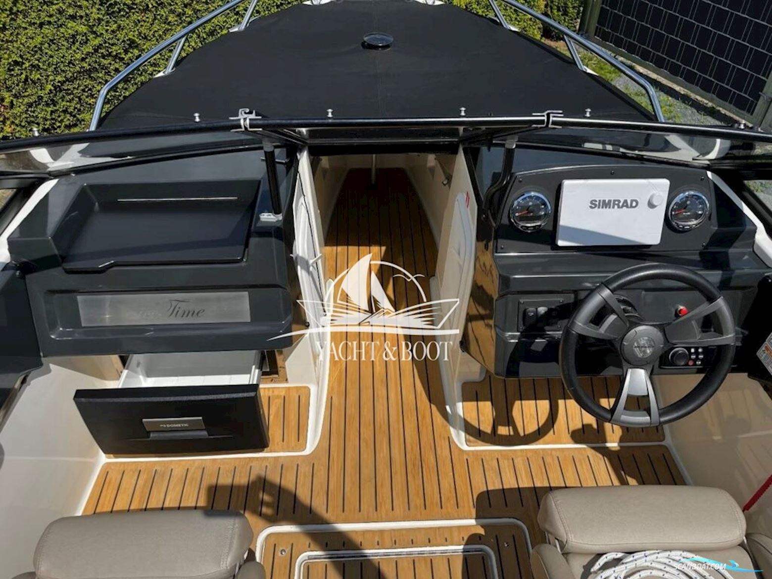 Quicksilver Active 555 Bowrider