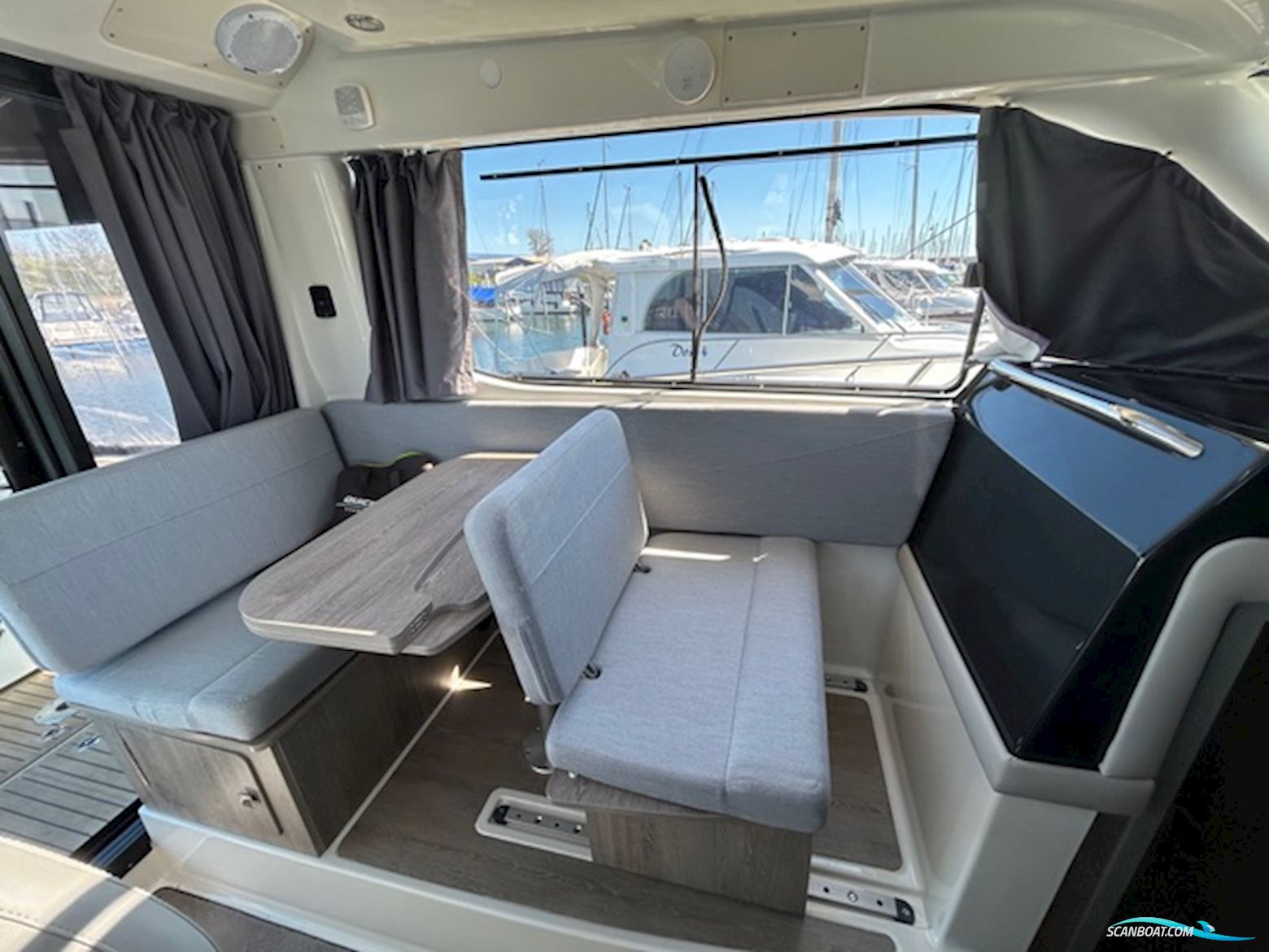 Quicksilver Aktiv 905 Weekend