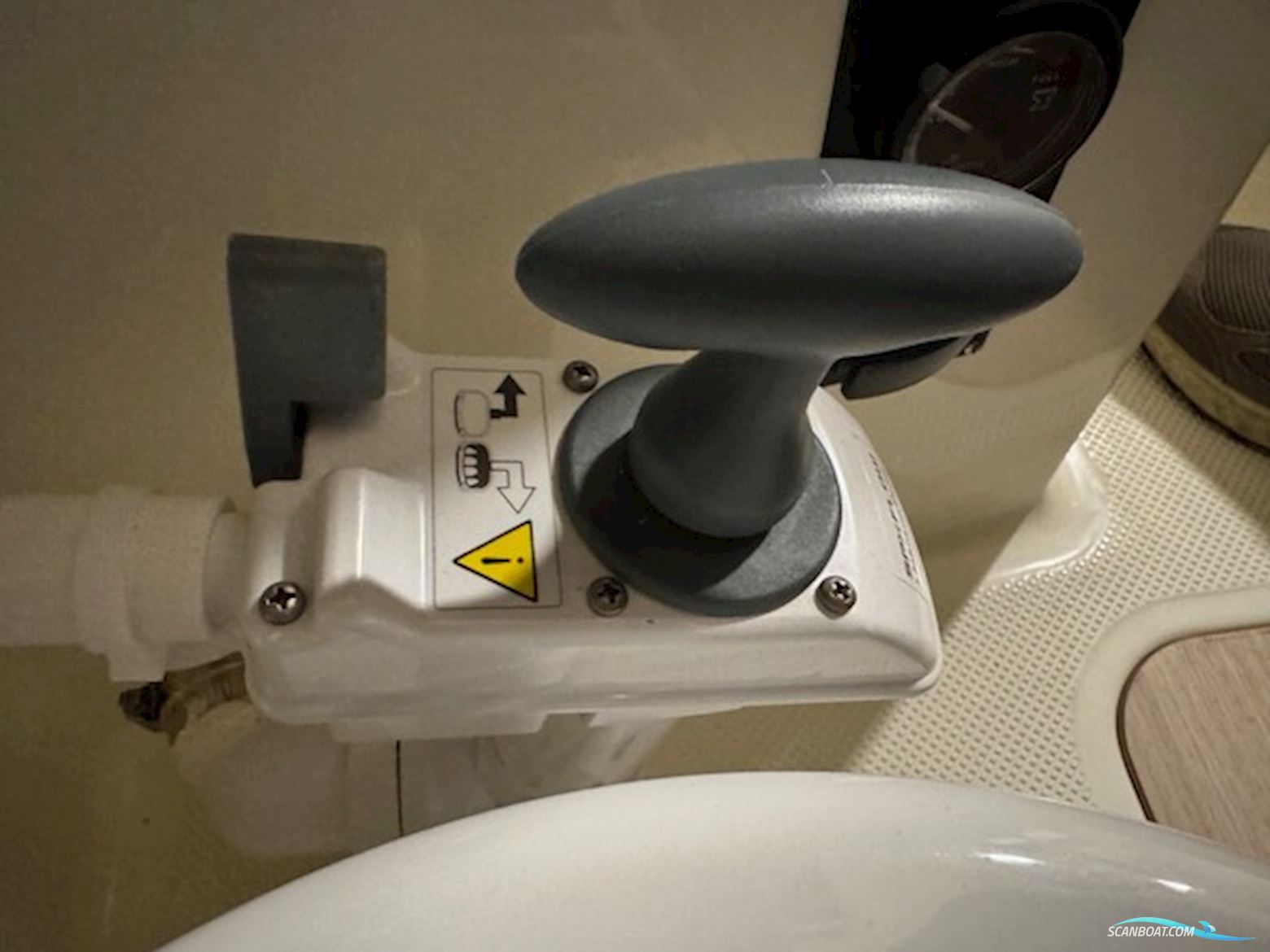 Quicksilver Captur 705 Pilothouse med 225 hk Mercury-EFI DS 3,4L V6 XL - alt i udstyr.