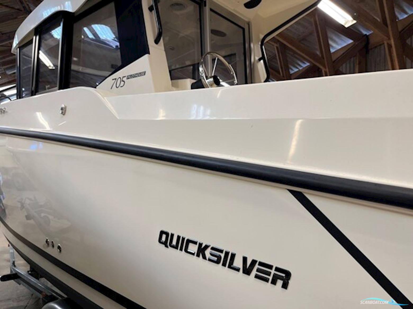 Quicksilver Captur 705 Pilothouse Med 225 hk Mercury-Efi DS 3,4L V6 XL - Alt i Udstyr.