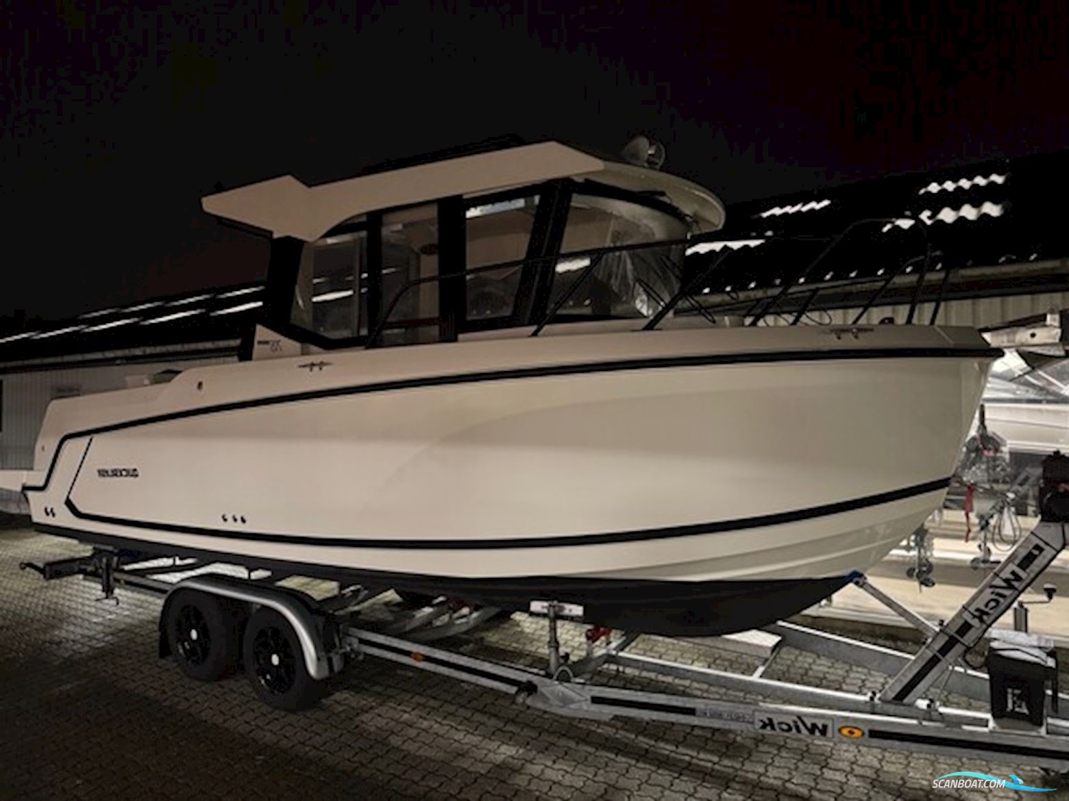 Quicksilver Captur 705 Pilothouse med 225 hk Mercury-EFI DS 3,4L V6 XL