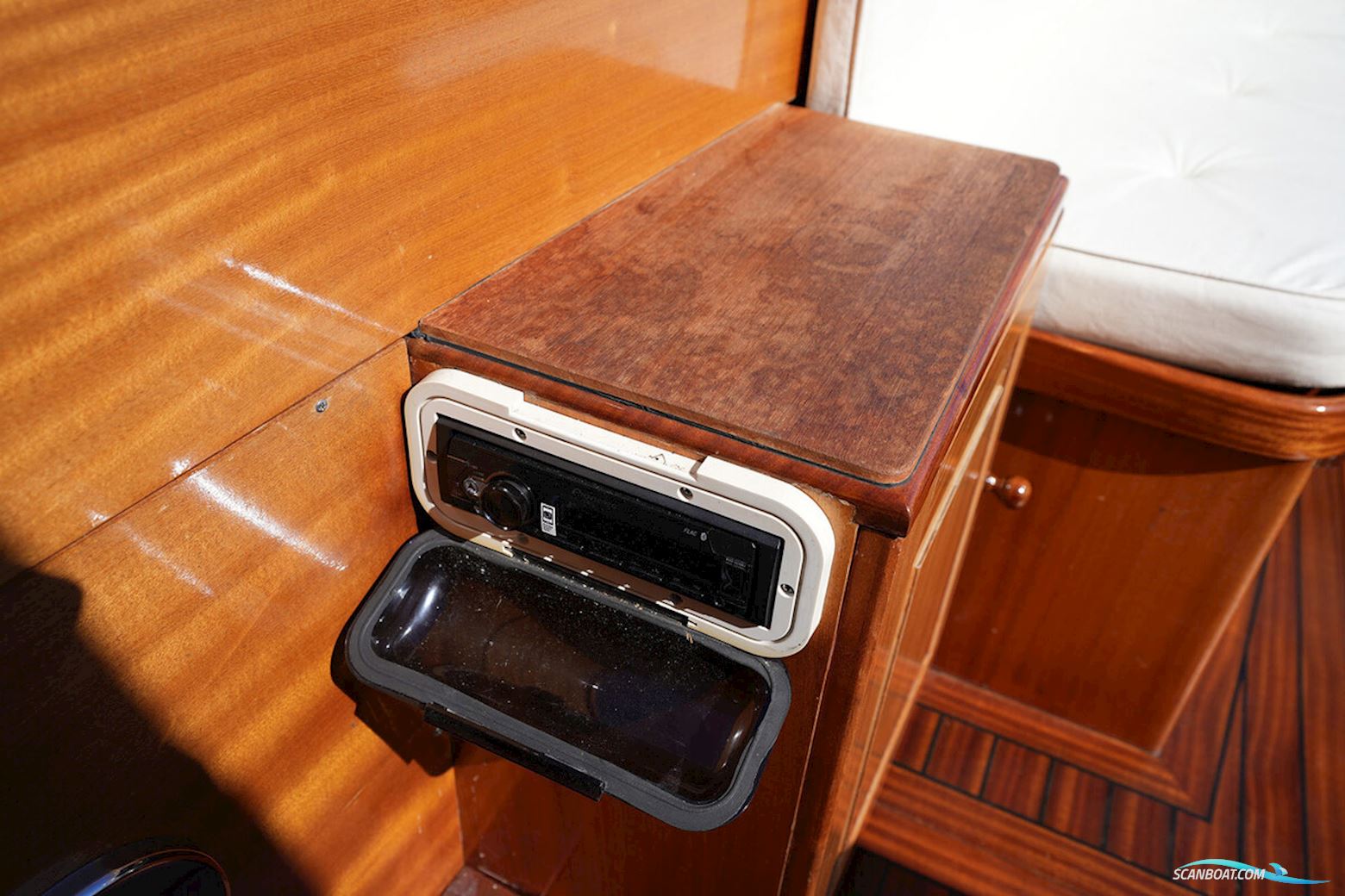 Rapsody 29 OC-F Oyster White Limited Edition