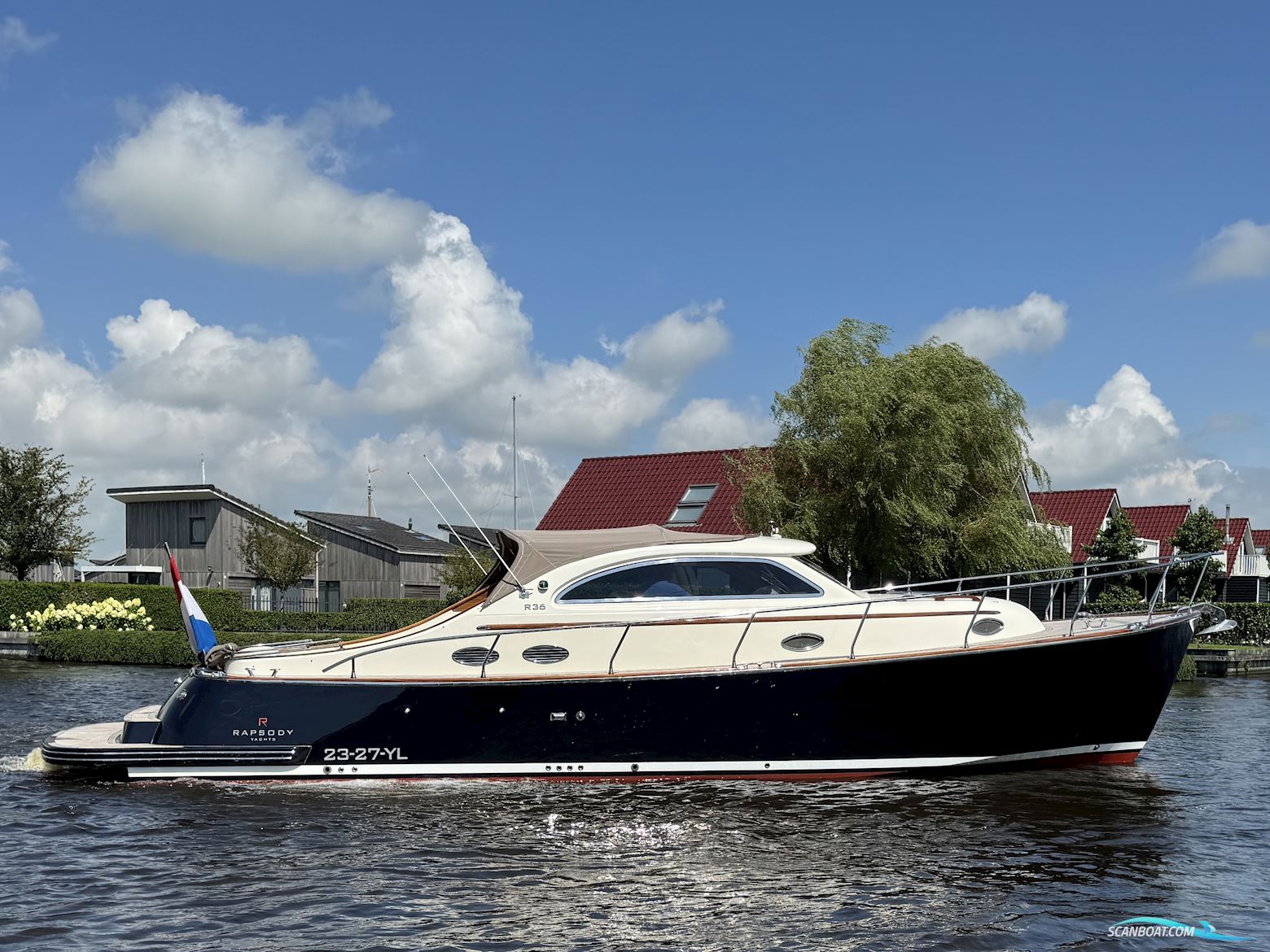 Rapsody R36 Motorbåt 2008, med Volvo Penta motor, Holland