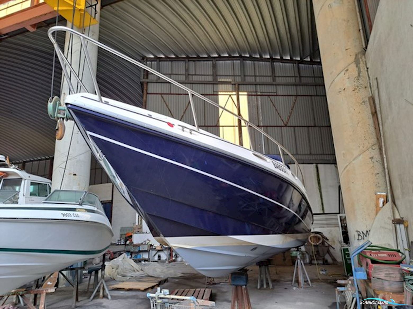 Real Power Boats Real Hawk 32