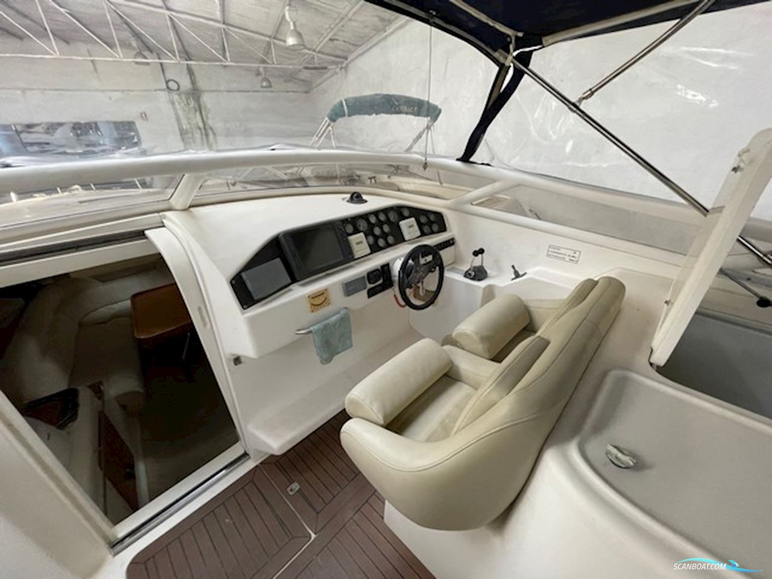 Real Powerboats Revolution 46