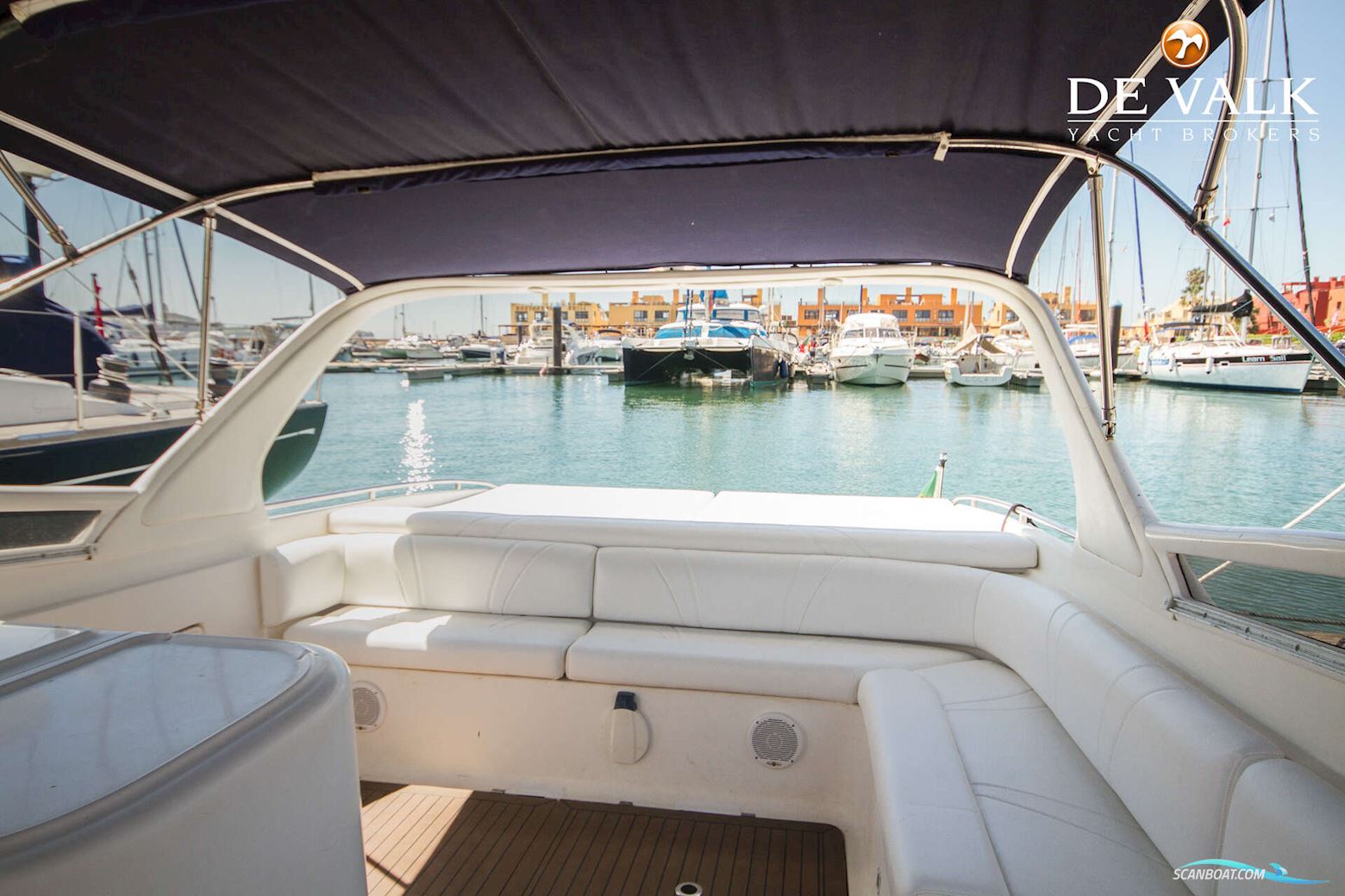 Real Powerboats Revolution 46