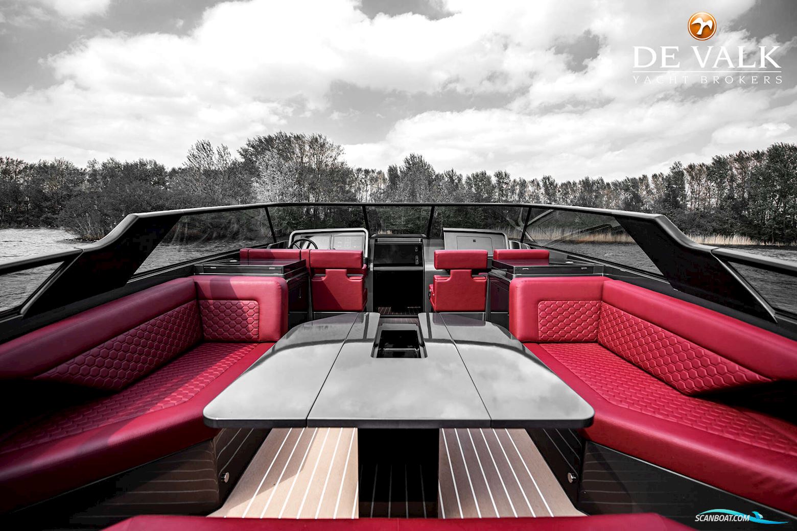 Reborn 38 Cabin