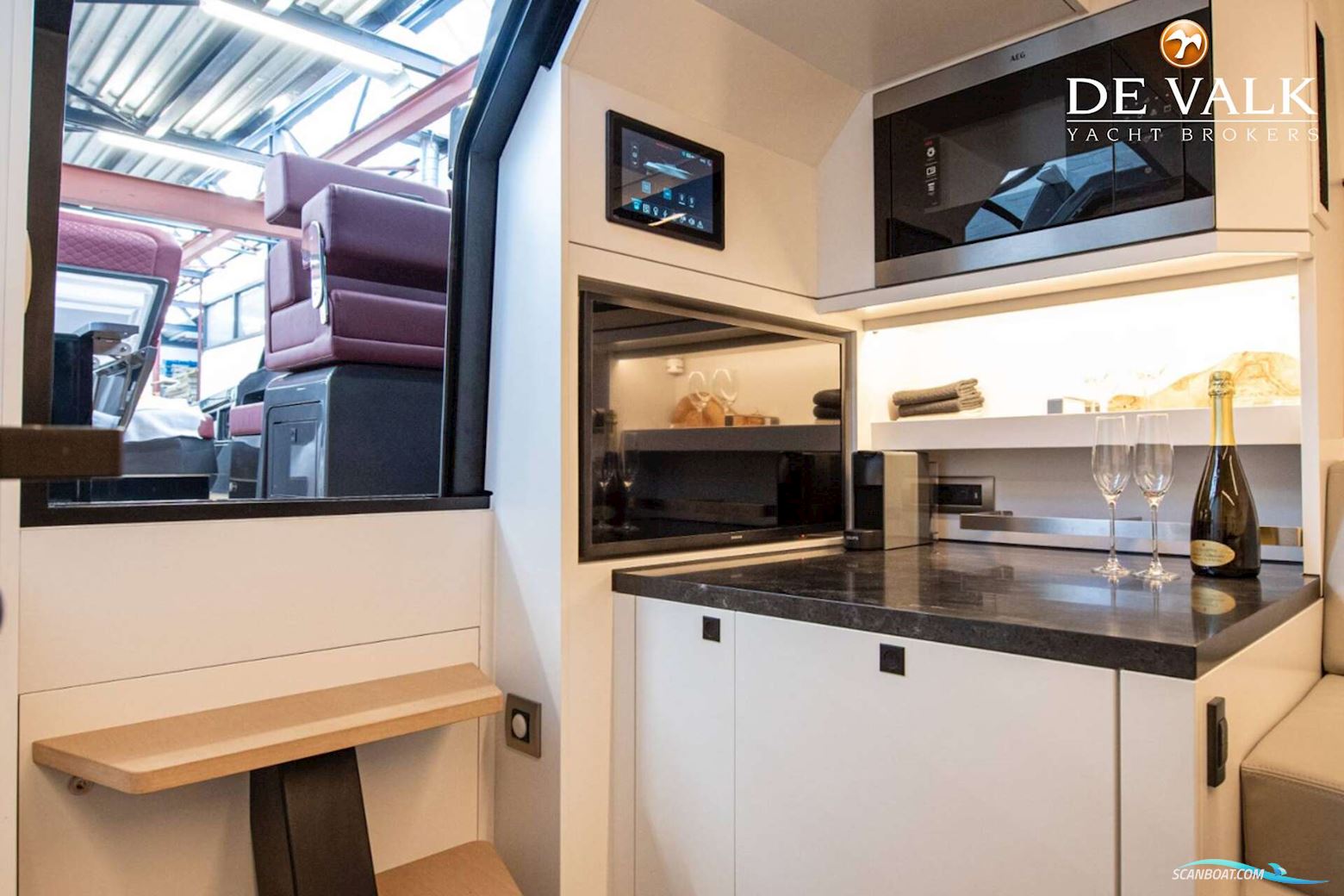 Reborn 38 Cabin