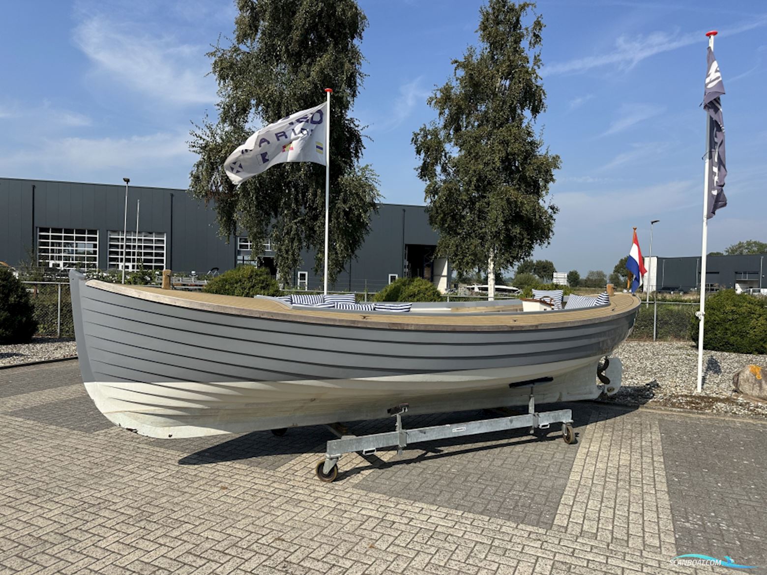 Reddingssloep 695 Electric