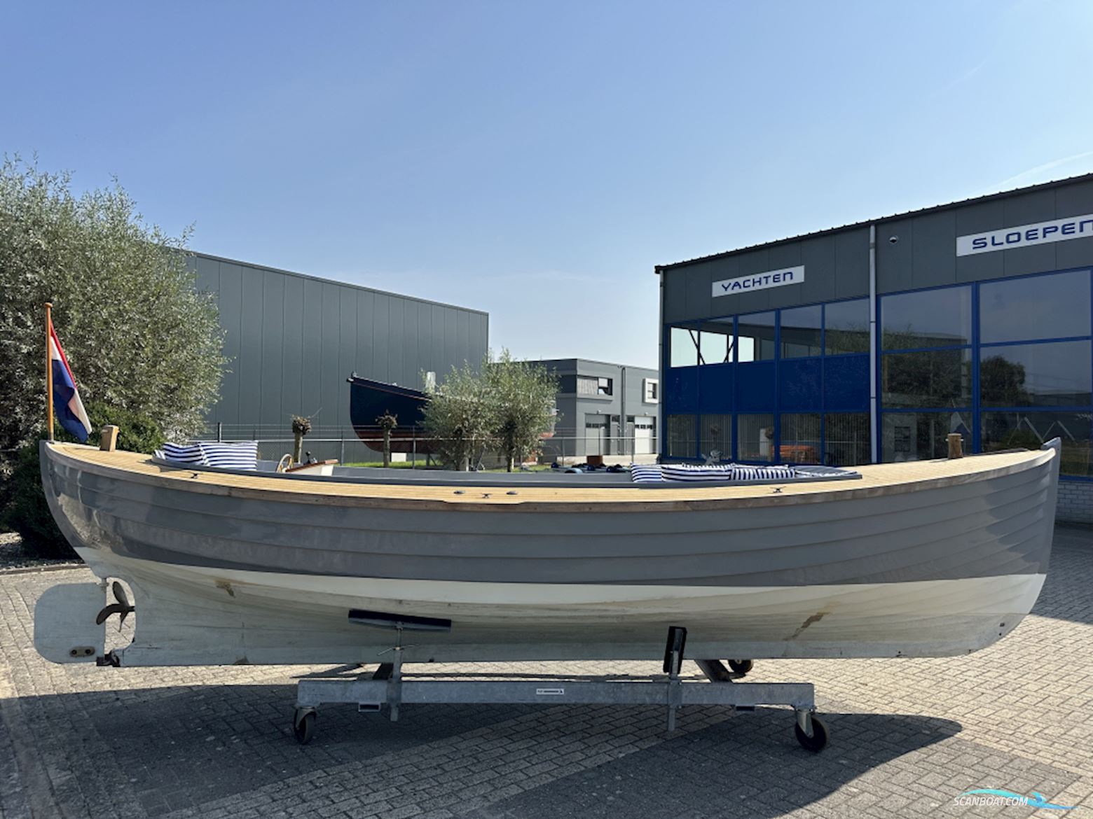 Reddingssloep 695 Electric