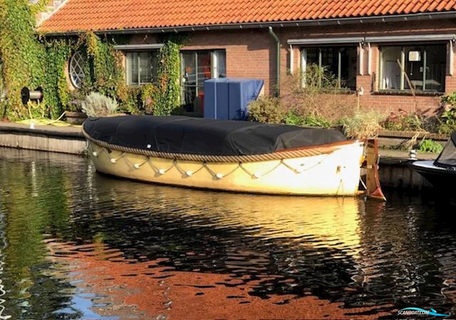 Reddingssloep Canmar Conquest