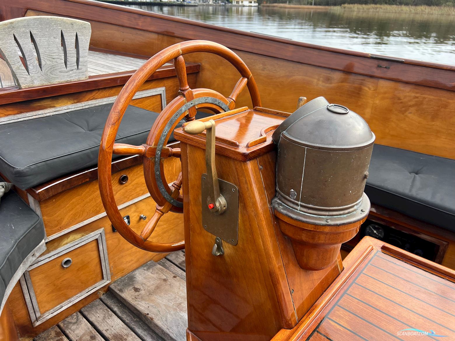 Reddingssloep Canmar Conquest