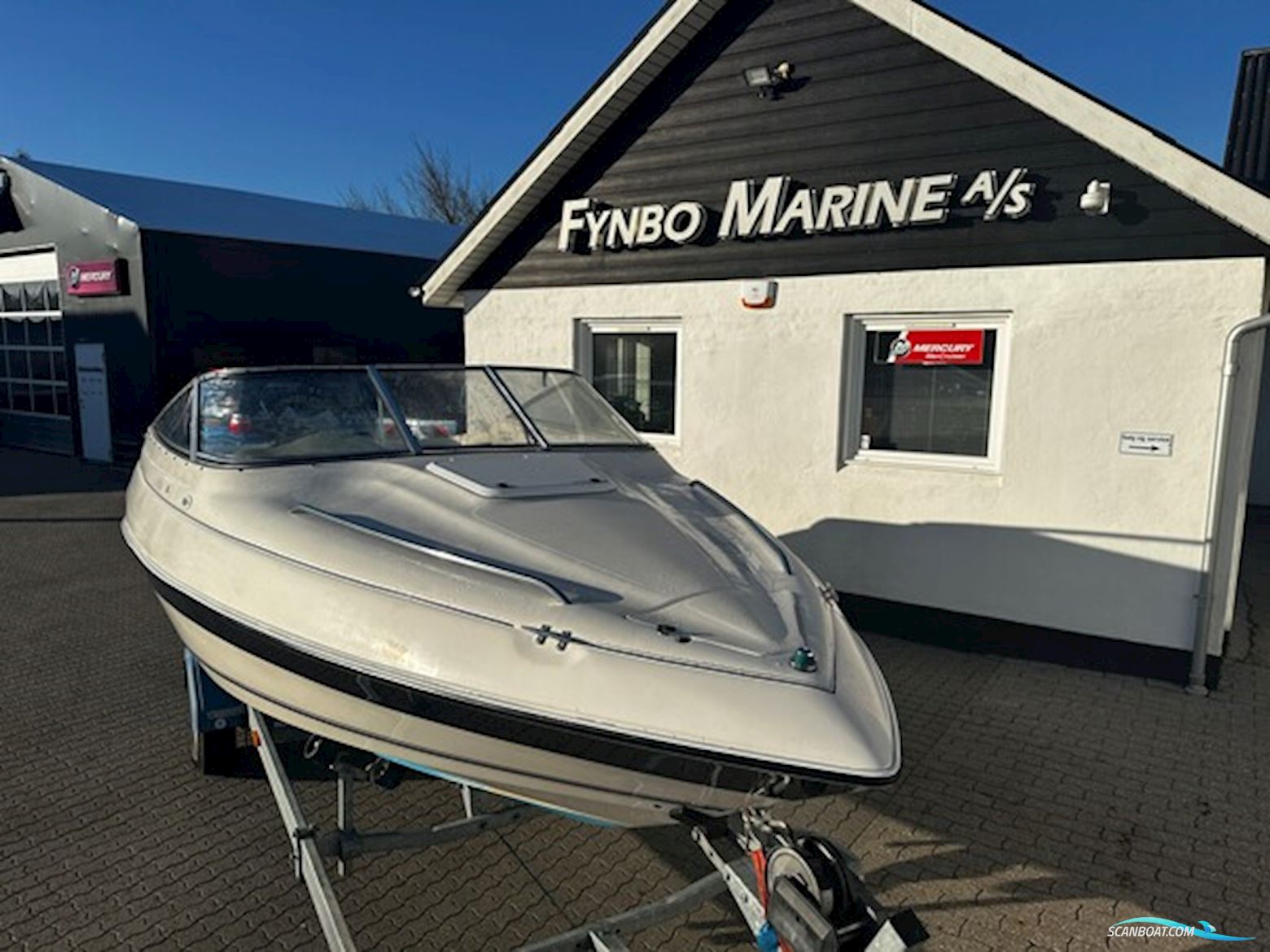 Regal 202 SC, Mercruiser 5.0 Mpi
