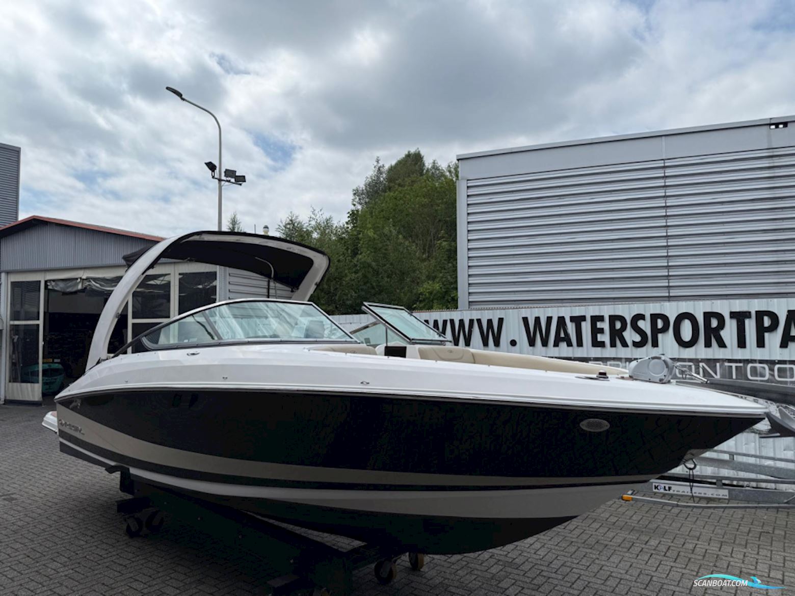 Regal 2500 Bowrider