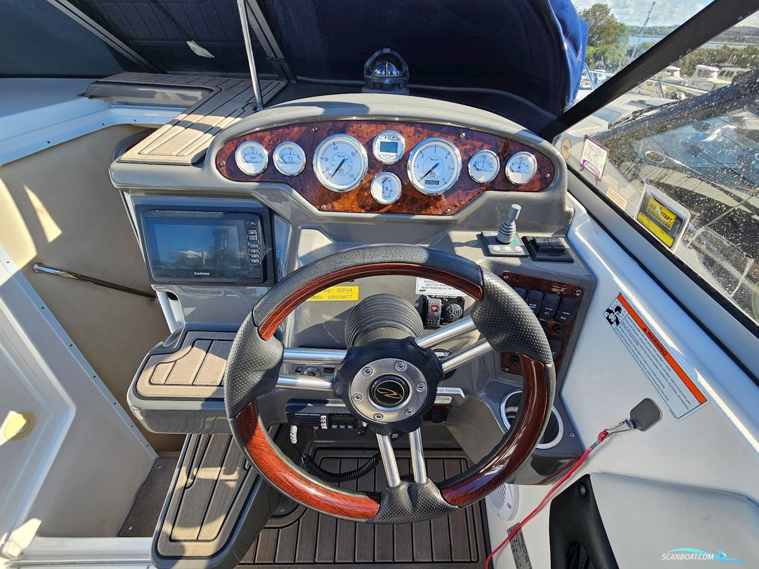 Regal 2565 Window Express