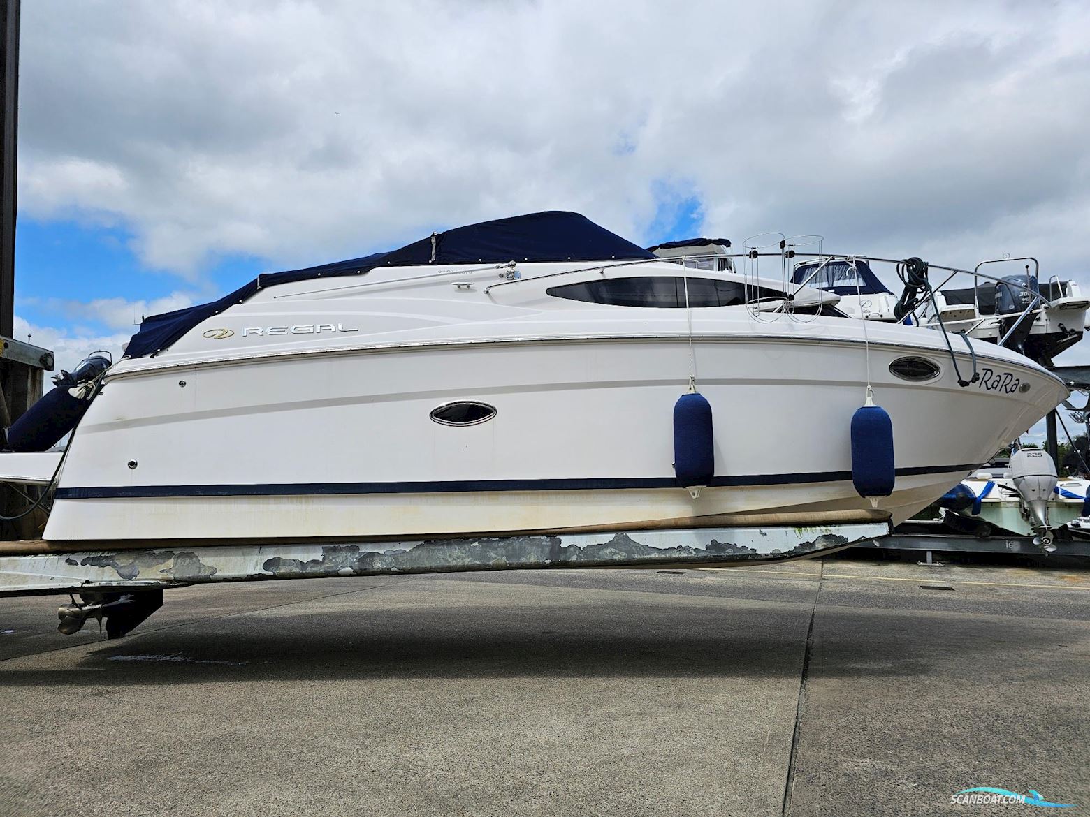 Regal 2565 Window Express