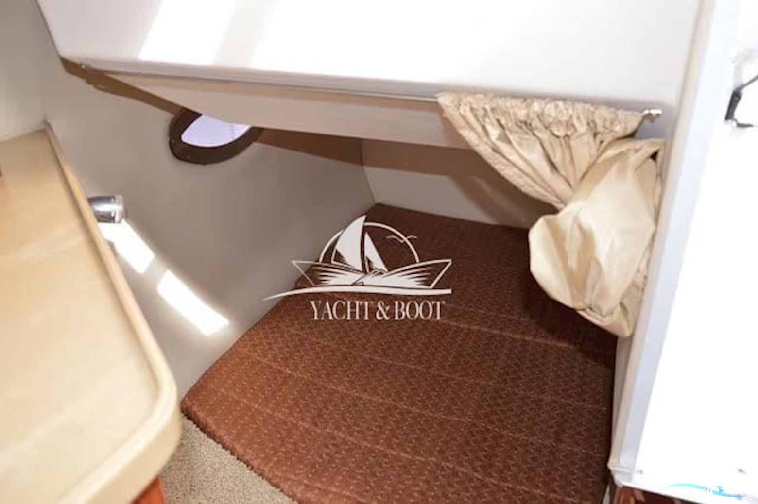 Regal 2565 Window Express