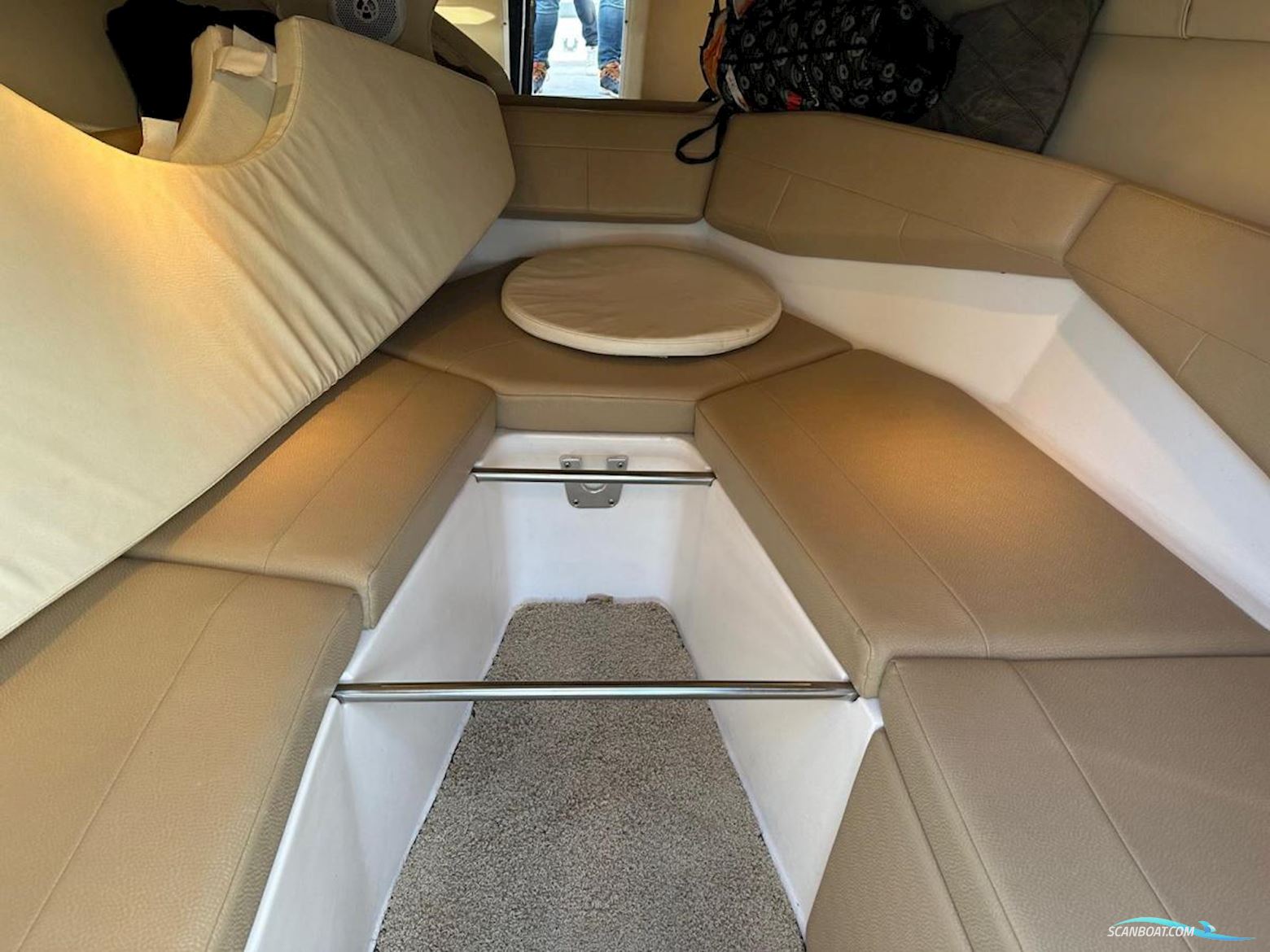 Regal 2750 Cuddy Cabin