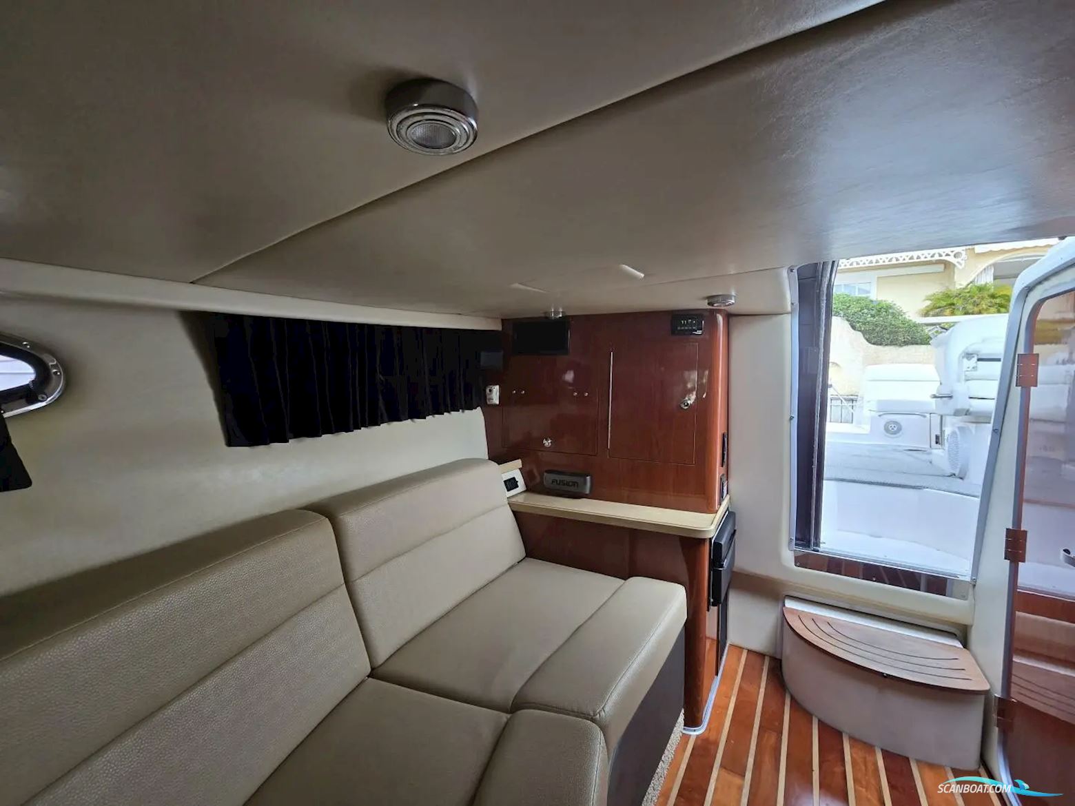 Regal 3360 Window Express