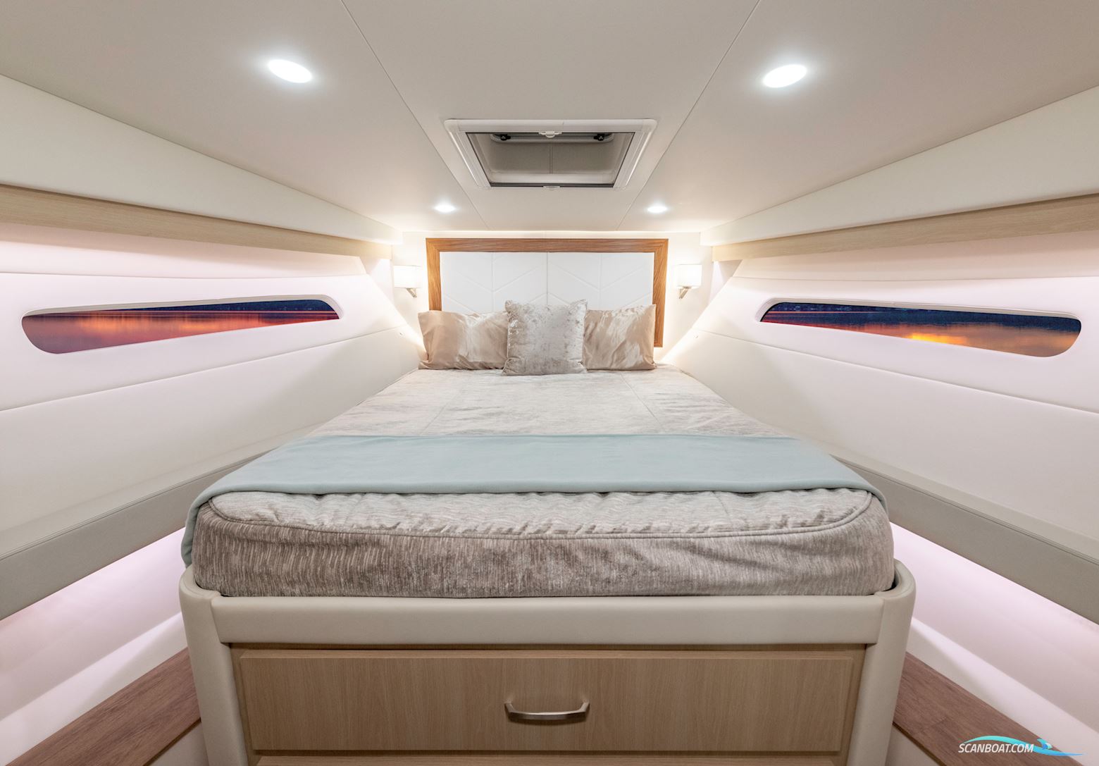 Regal 38 Grande Coupe