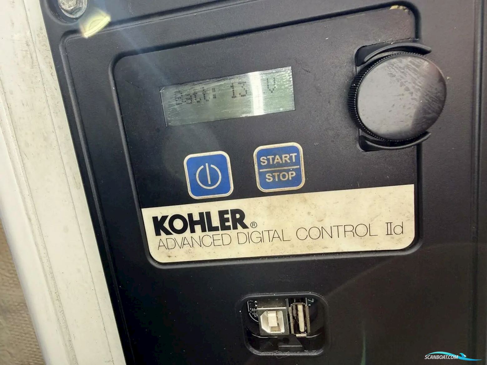 Regal 4460 Commodore