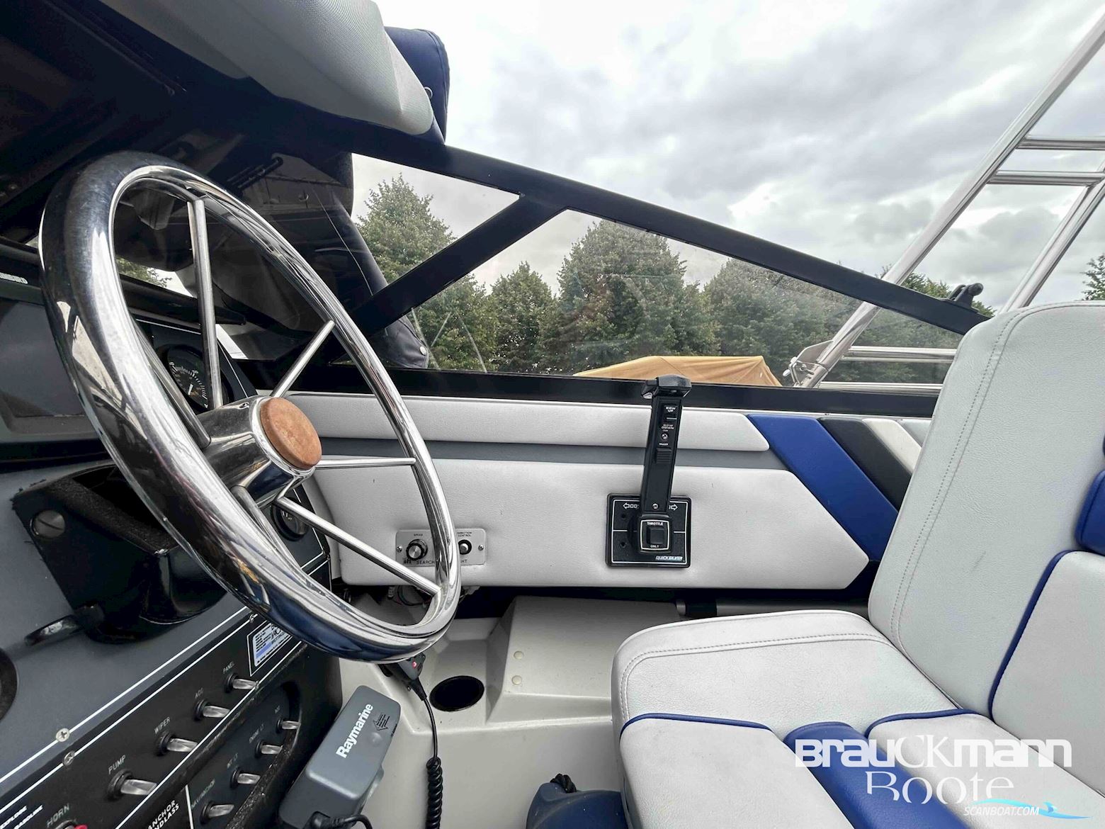 Regal Ambassador 255 XL