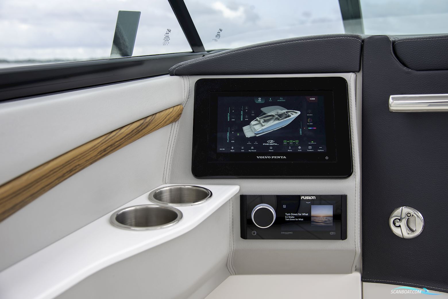 Regal LS9