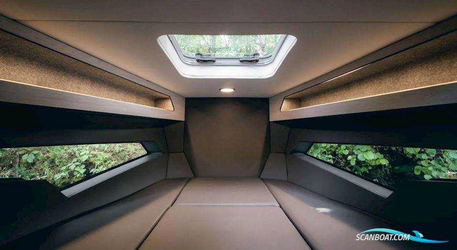 Reval Grade G8 Aluminium Cabin Boat