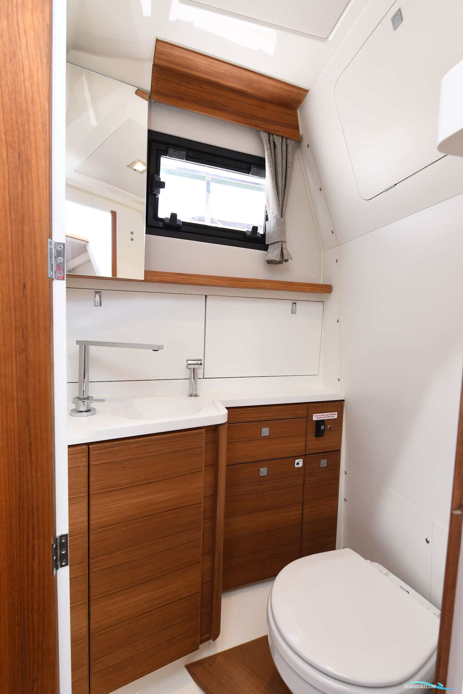 Rhéa 32 Open