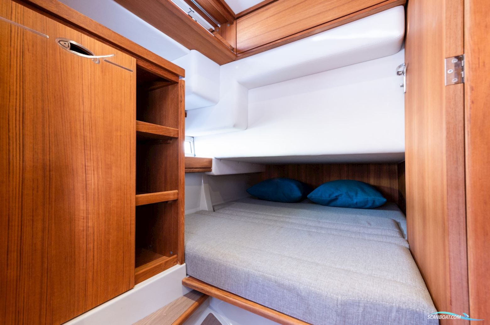 Rhea 34 Trawler