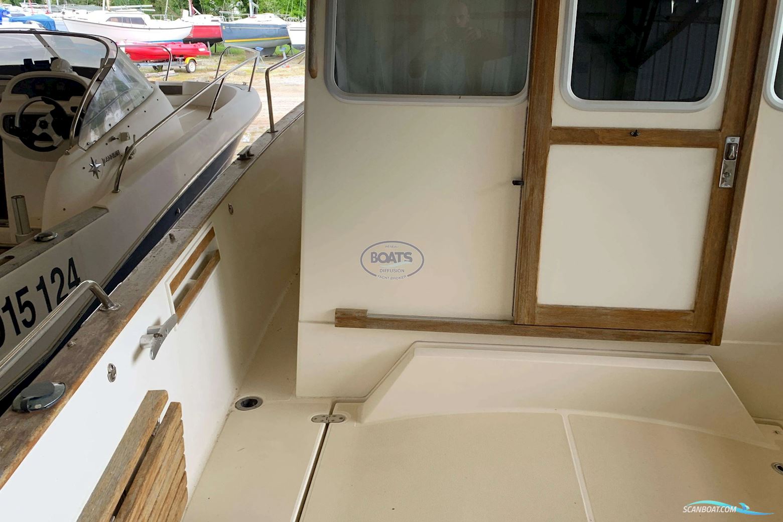 Rhea Marine RHEA 28