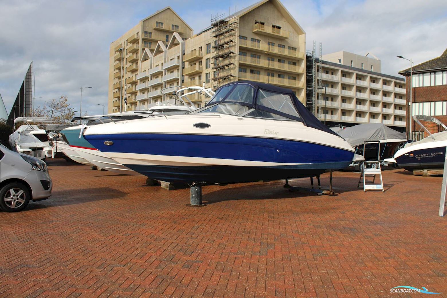 Rinker 232 Captiva Motorbåt 2005, med Mercruiser motor, England