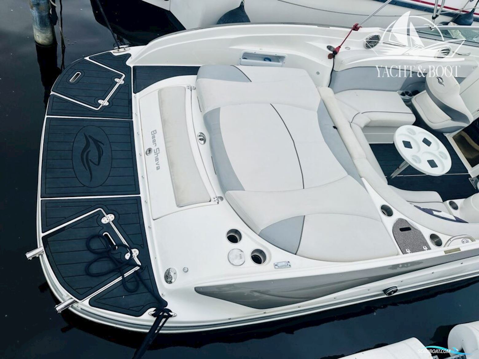 Rinker 246 Captiva