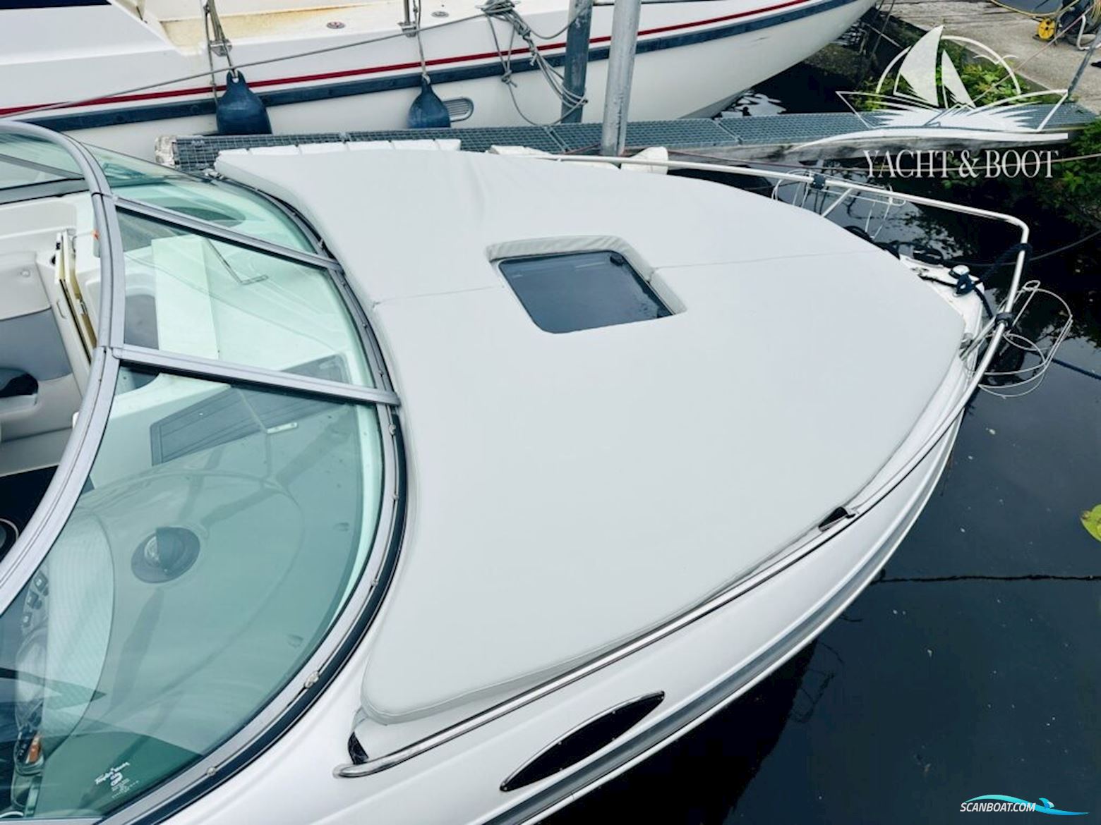Rinker 246 Captiva