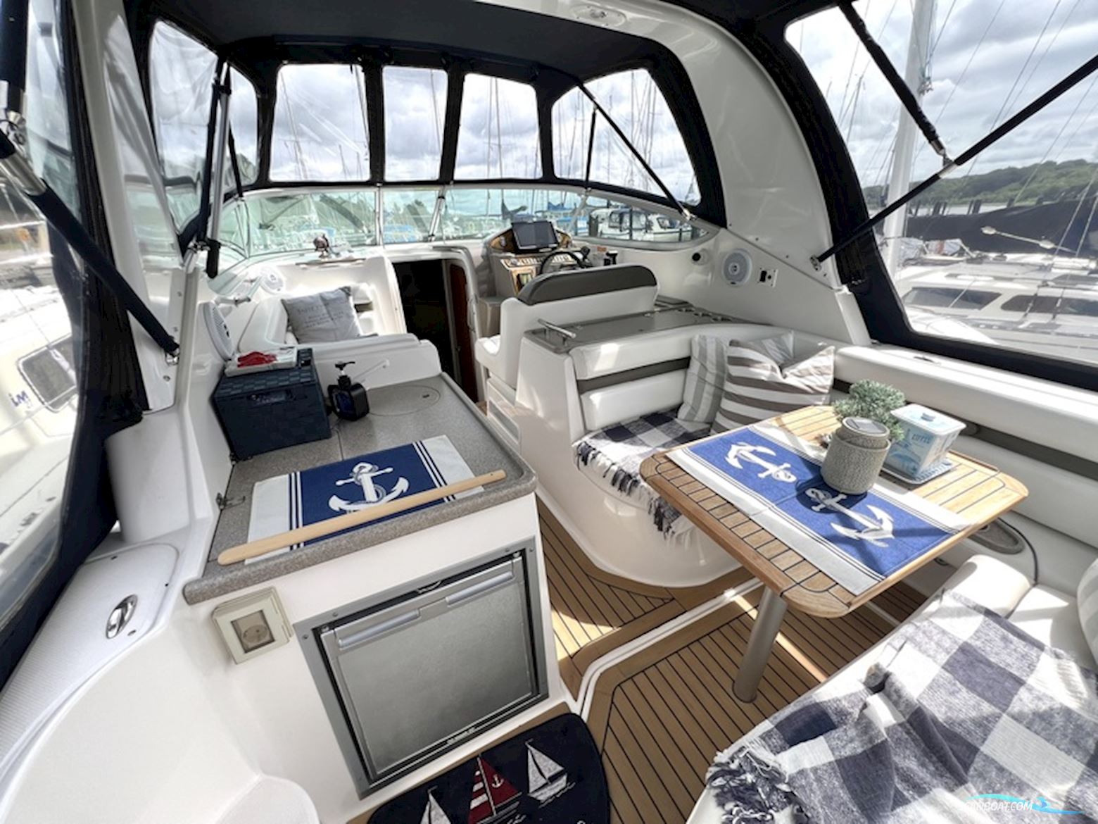 Rinker 280 Express Diesel