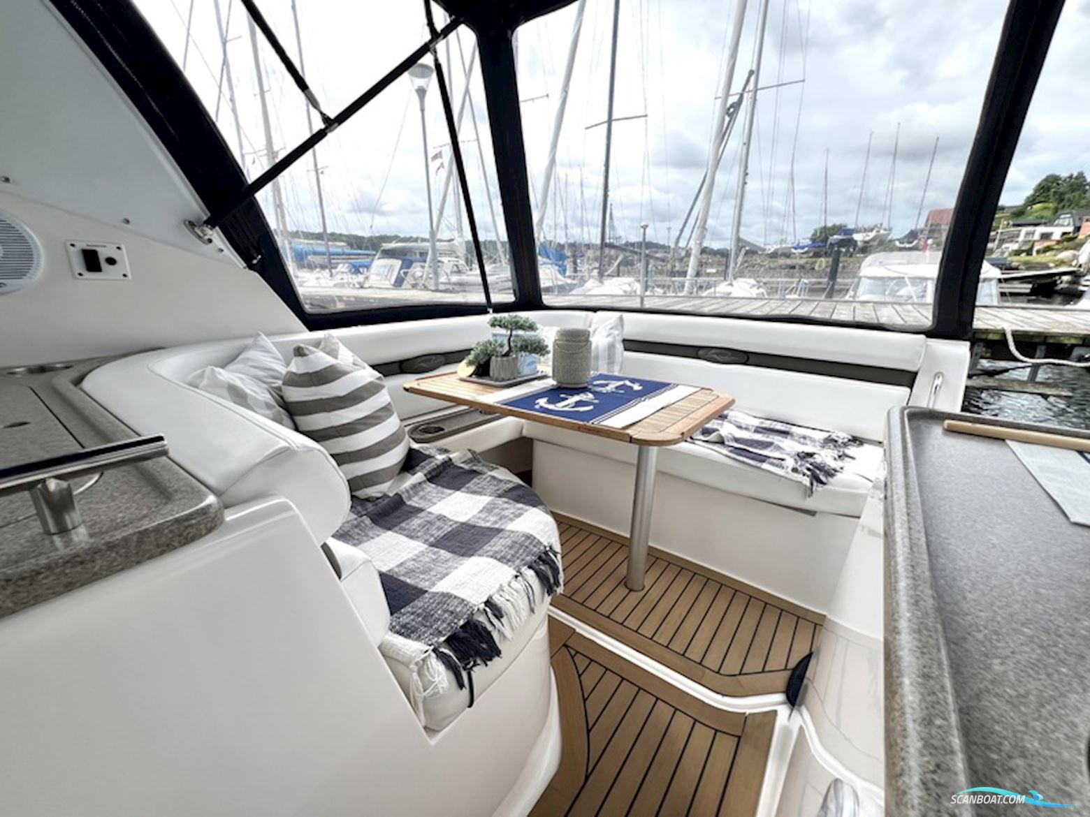 Rinker 280 Express Diesel