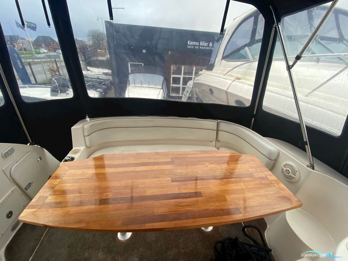 Rinker 290 Fiesta Wee