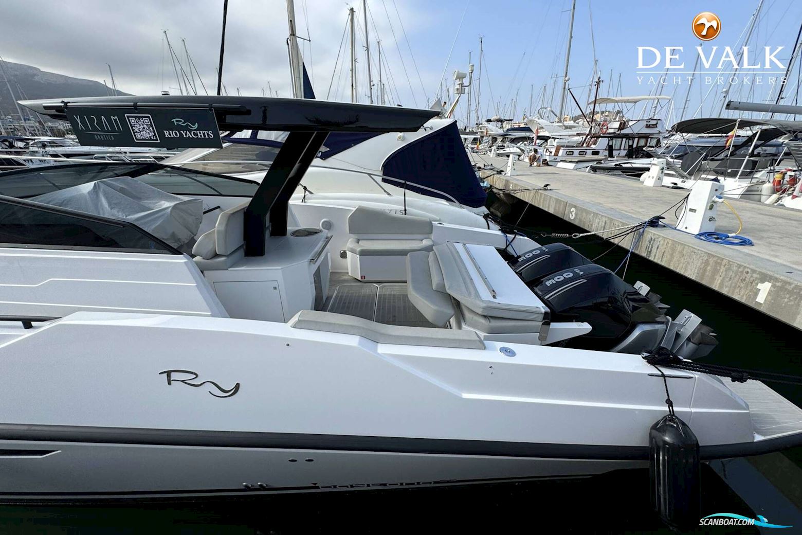 Rio Yachts Daytona 35