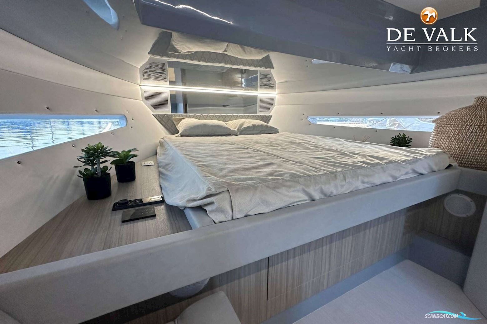 Rio Yachts Daytona 35
