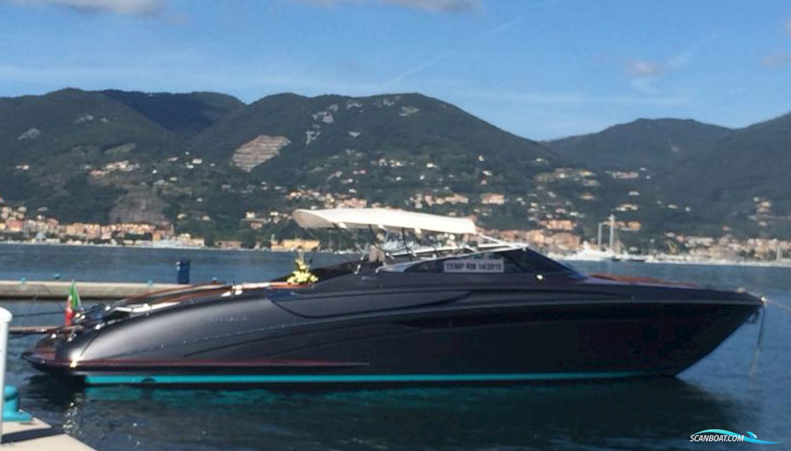Riva 44