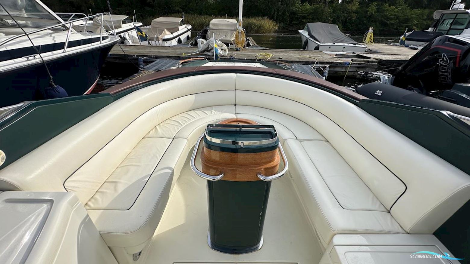 Riva AQUA 33