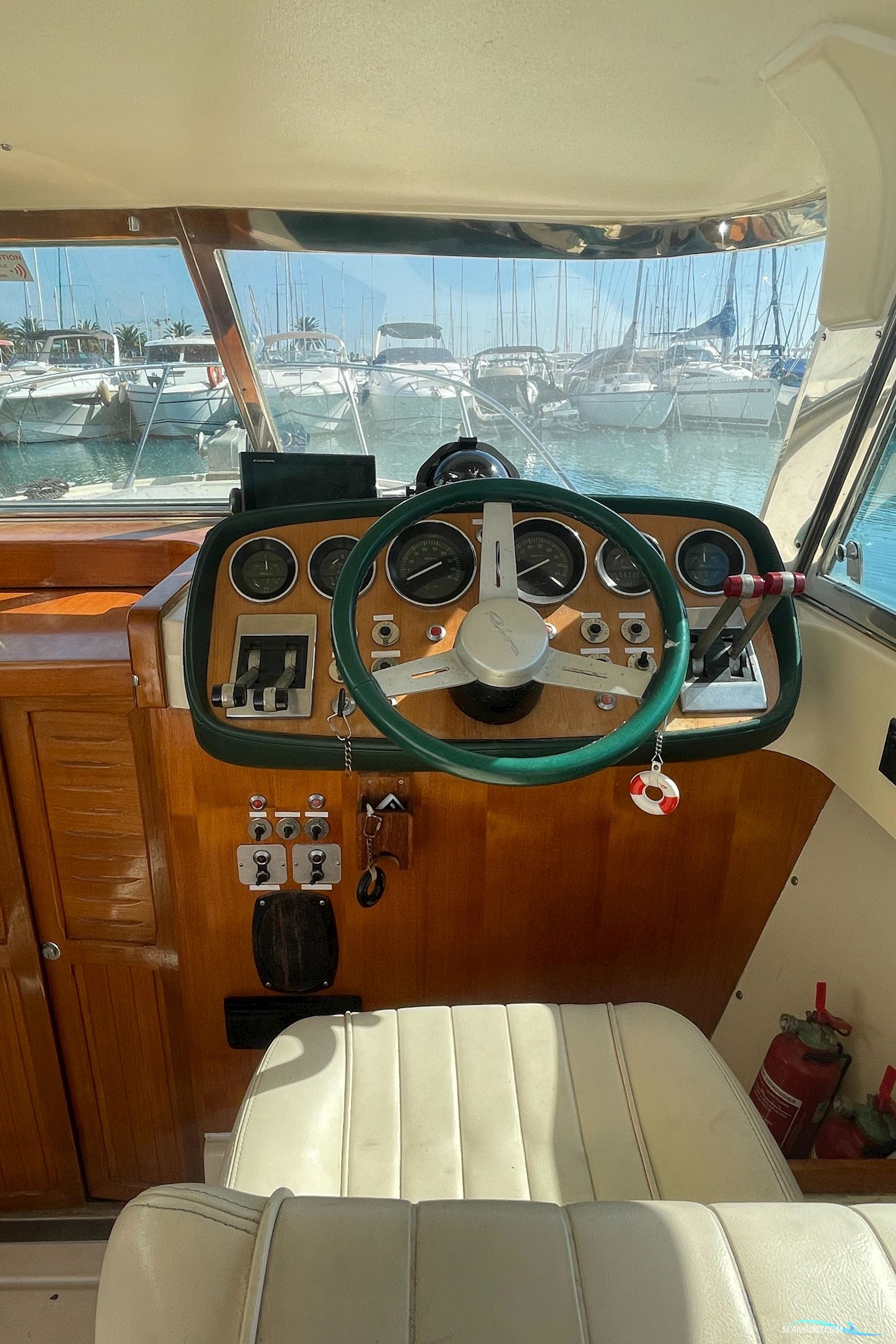 Riva Betram Sport Fish 25