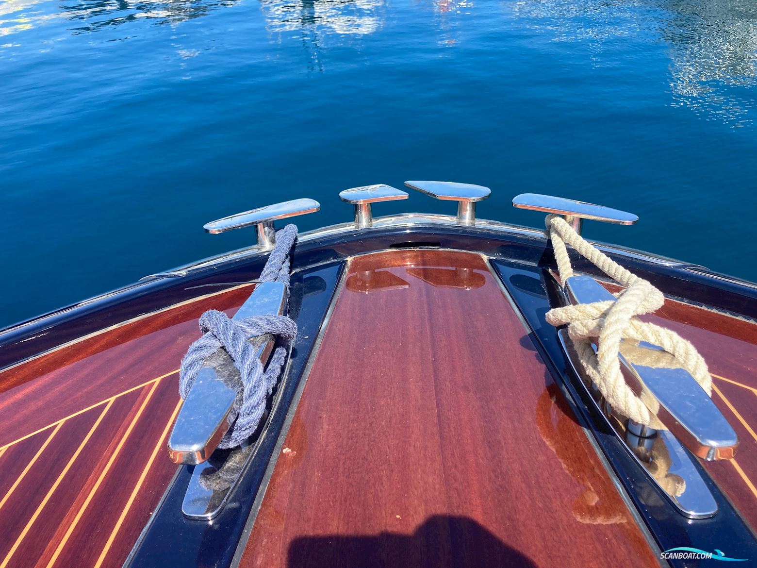 Riva rama 44
