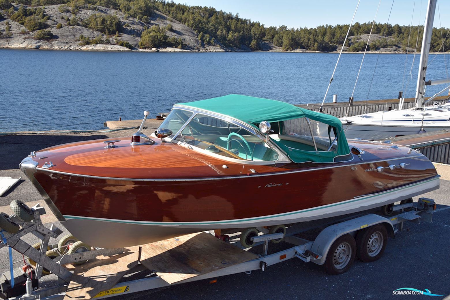 Riva Riva Ariston Motorbåt 1964, med Chris Craft motor, Sverige