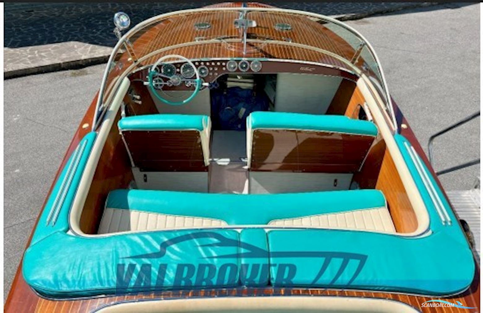 Riva Tritone