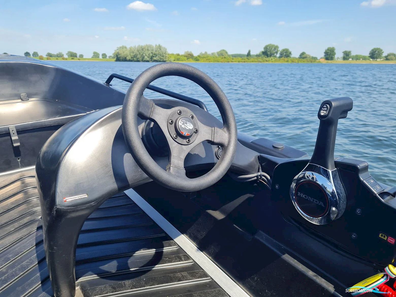 River 350 XR Black Edition
