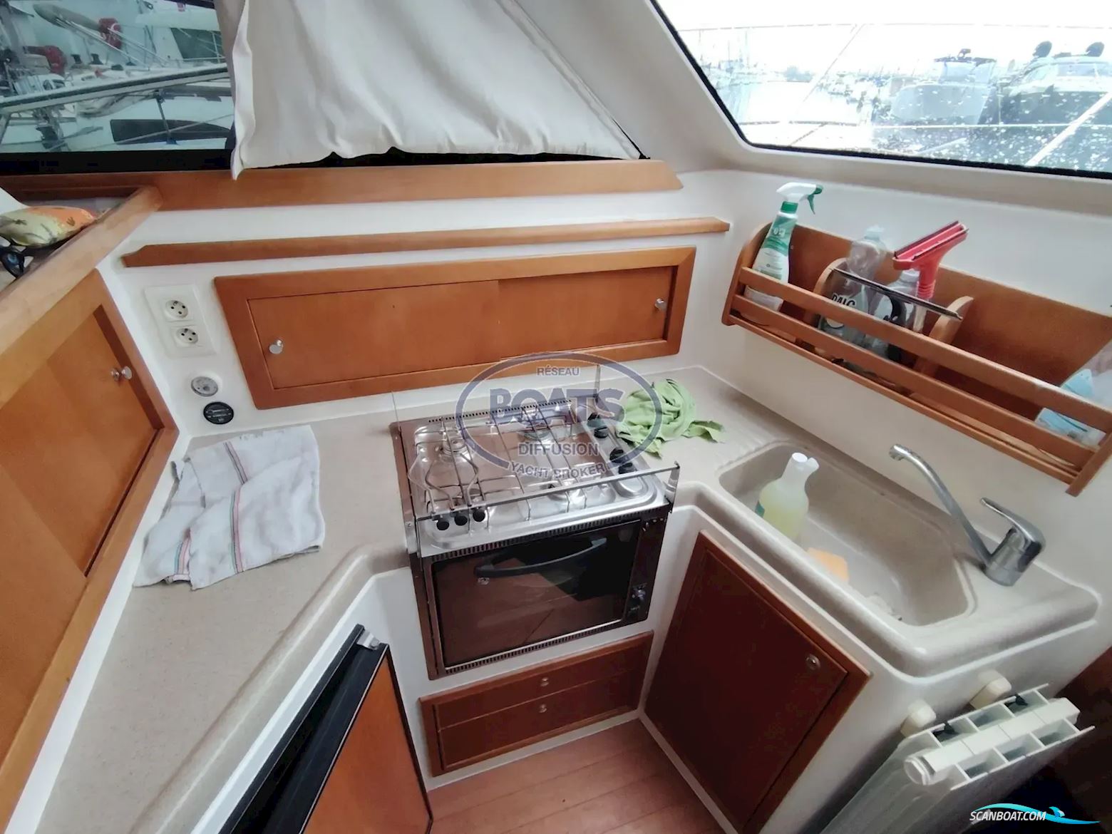 Riviera  33